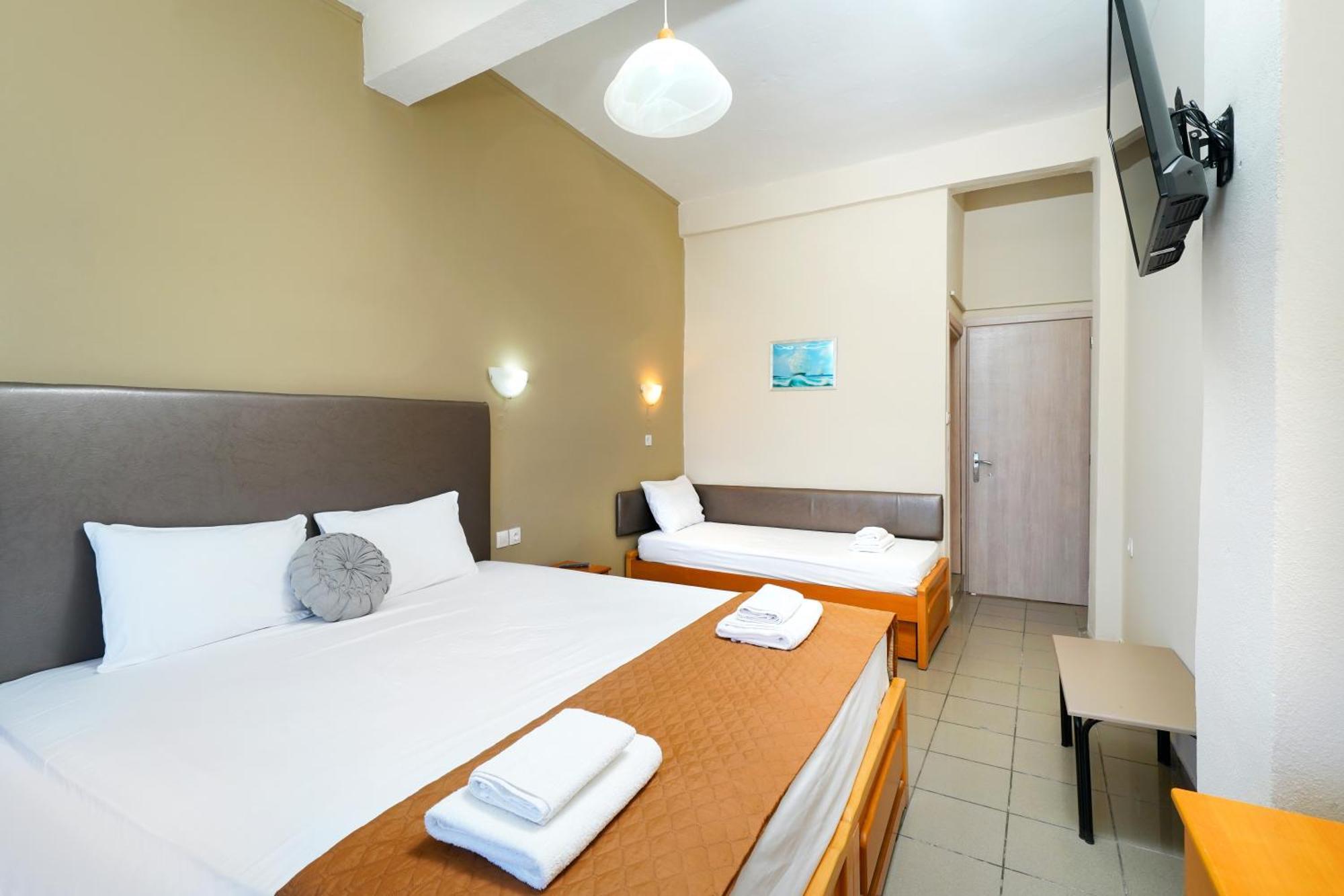 Hotel Papageorgiou Лименария Екстериор снимка