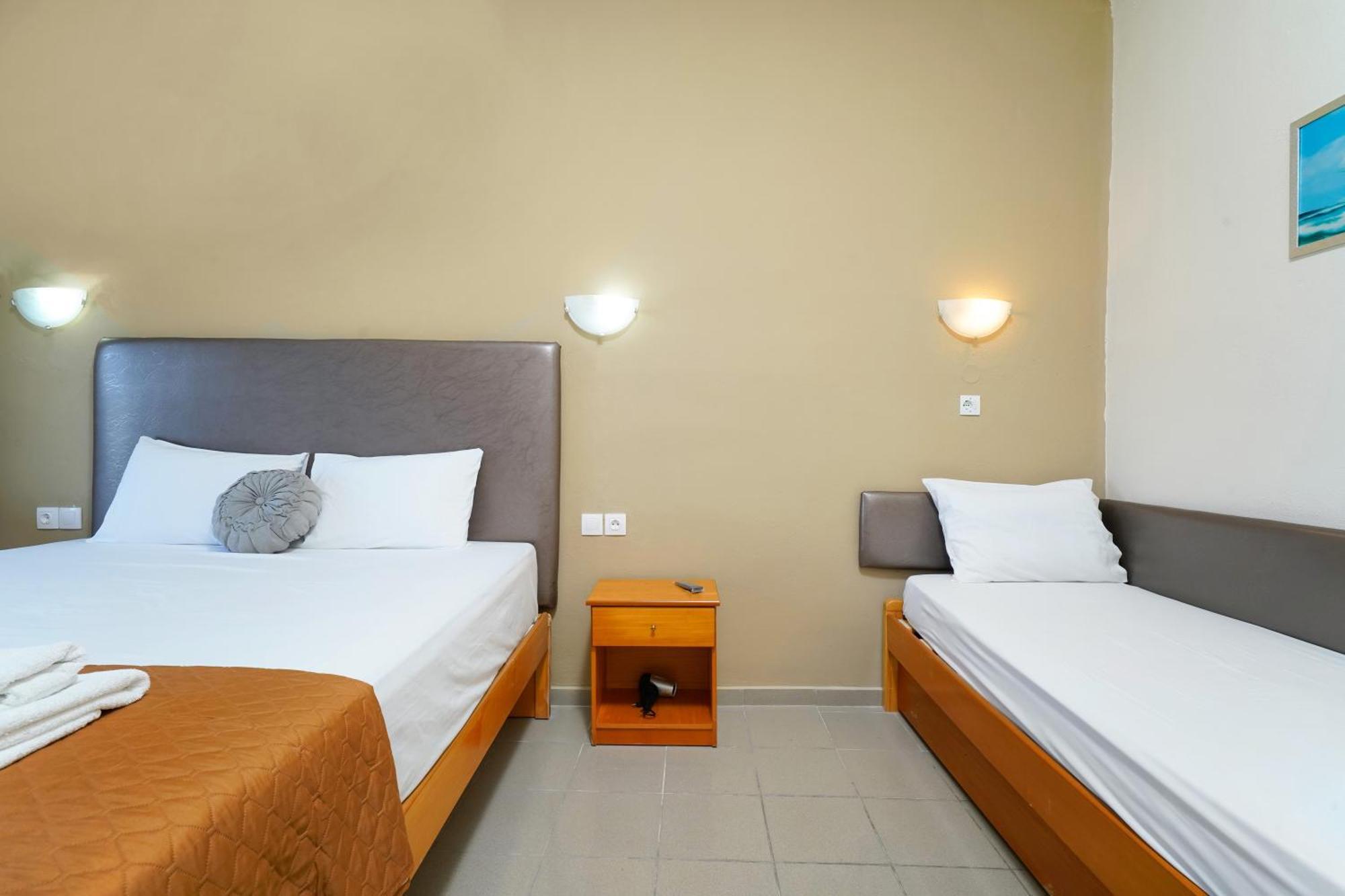 Hotel Papageorgiou Лименария Екстериор снимка
