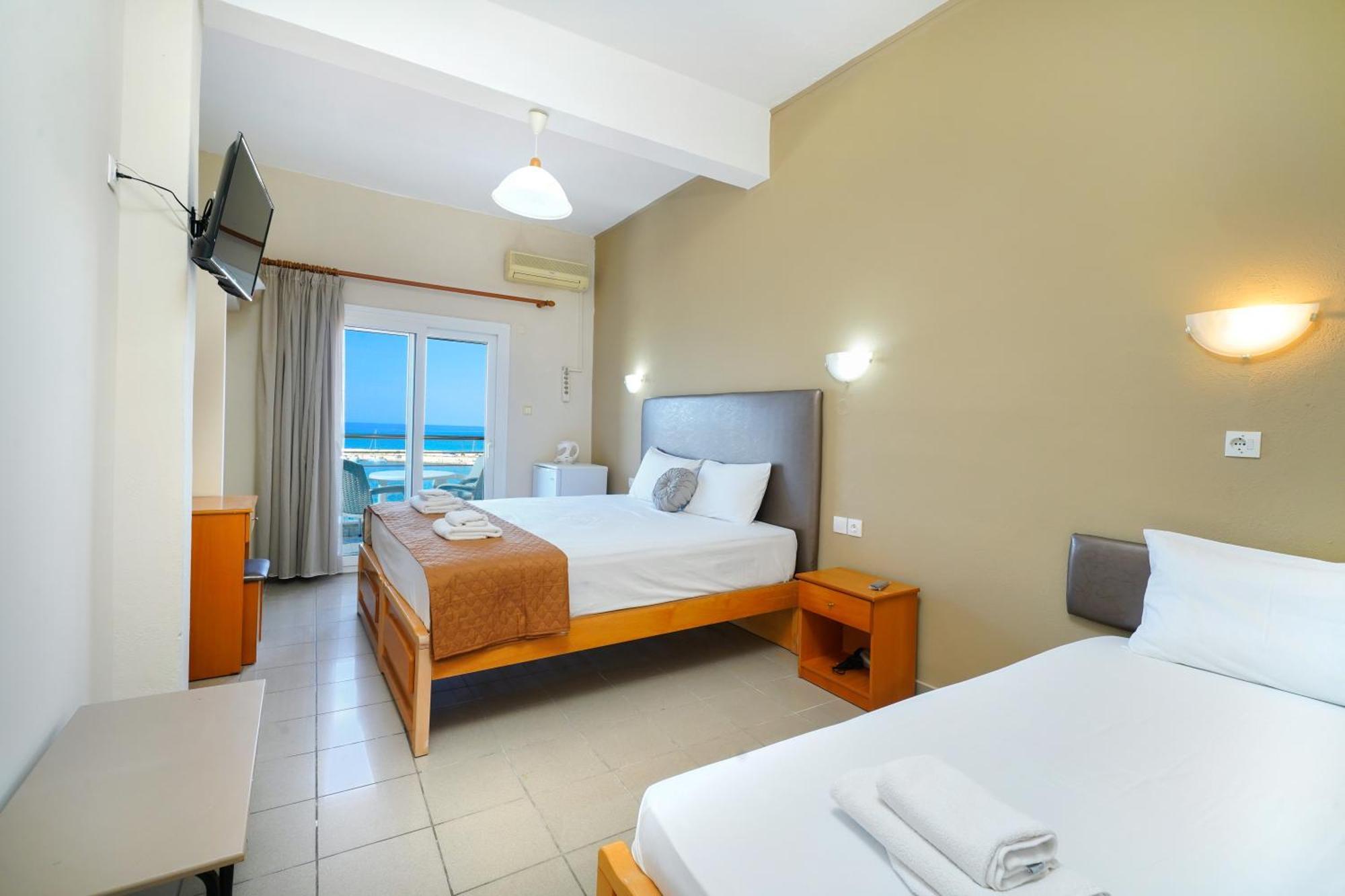 Hotel Papageorgiou Лименария Екстериор снимка