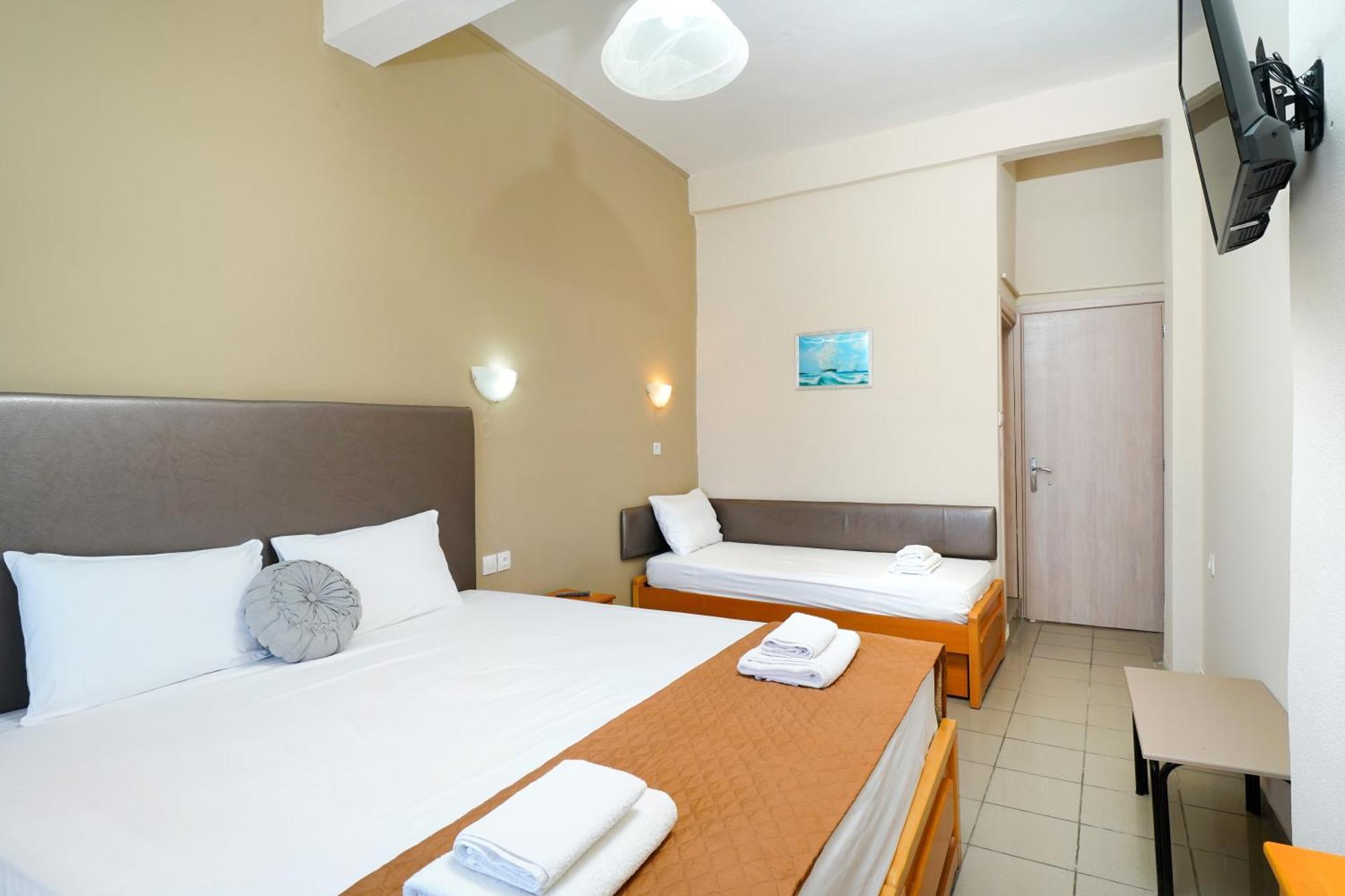 Hotel Papageorgiou Лименария Екстериор снимка