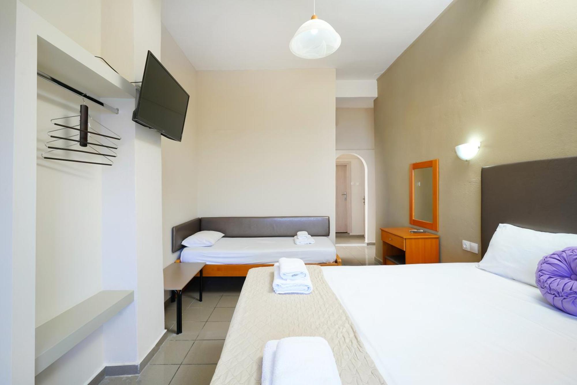 Hotel Papageorgiou Лименария Екстериор снимка