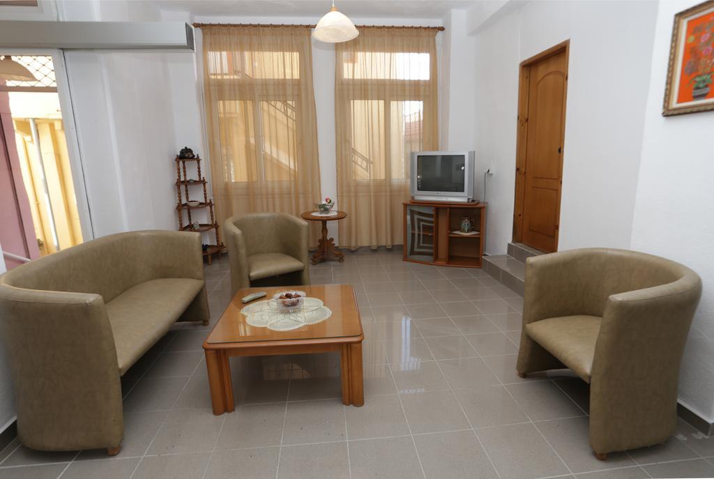 Hotel Papageorgiou Лименария Екстериор снимка